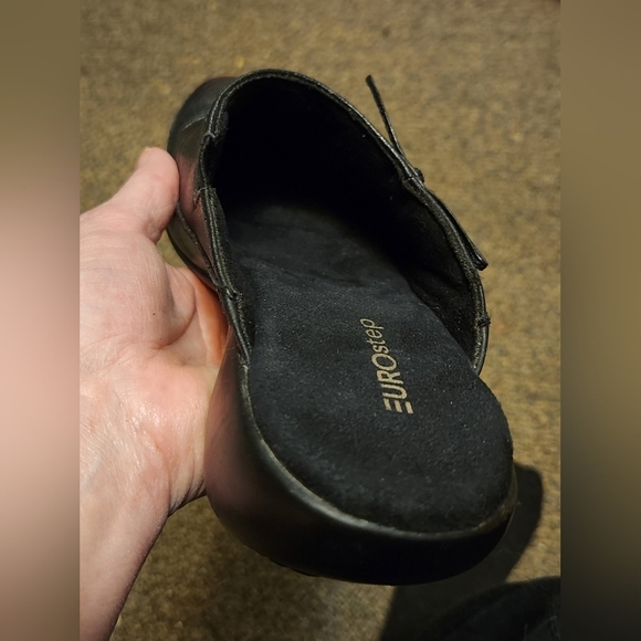 Eurostep "Demure"  Black Leather Slip Ons Mules Sz 6.5 - Picture 4 of 7